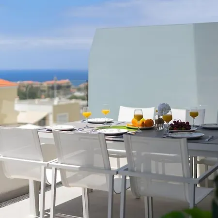 Apartman Luxury Apartment. Heated Pool. Ac. Ocean View! *