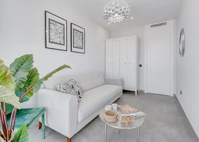 Luxury Apartment. Heated Pool. Ac. Ocean View! Διαμέρισμα *