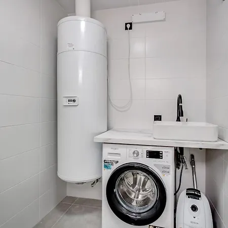 Luxury Apartment. Heated Pool. Ac. Ocean View! شقة أذيخي