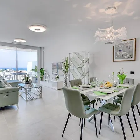 Luxury Apartment. Heated Pool. Ac. Ocean View! Apartamento Costa Adeje (Tenerife)