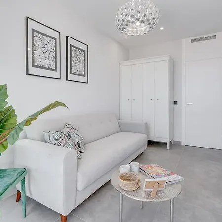 Luxury Apartment. Heated Pool. Ac. Ocean View! Apartment *